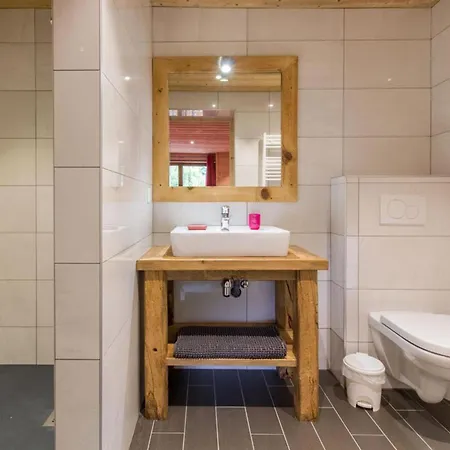 Apartamento La Ferme Du Creux Du Nant - 13 Personnes - Réservation *