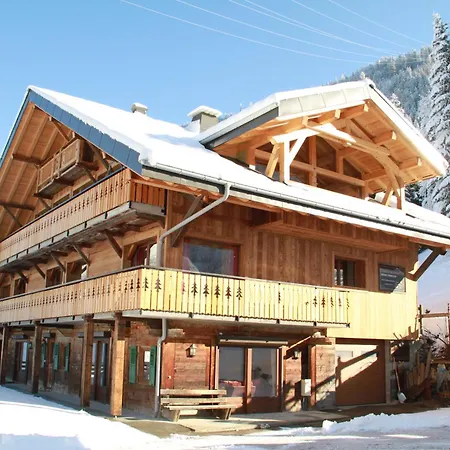 La Ferme Du Creux Du Nant - 13 Personnes - Réservation